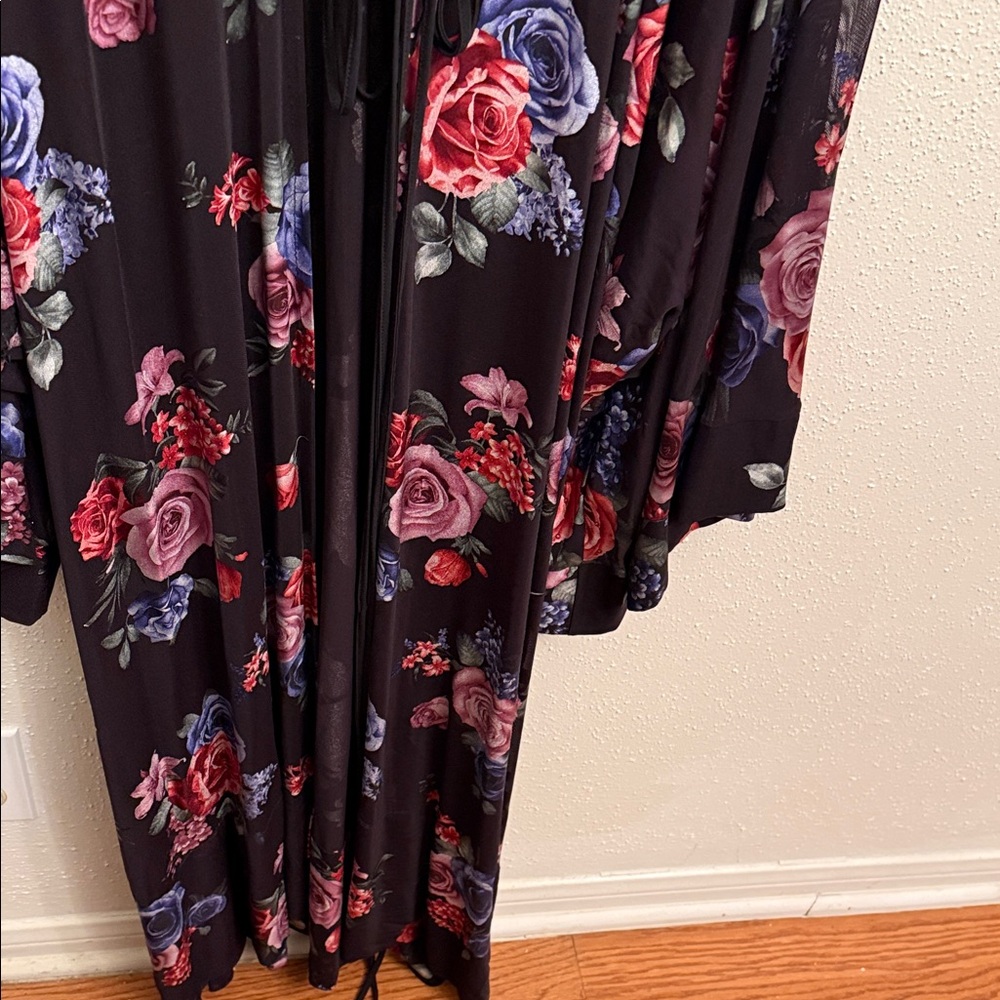 Cesar Galindo Floral Robe - Picture 5 of 8